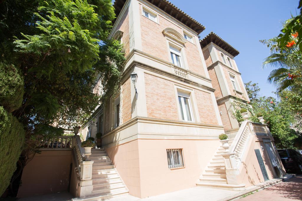 Villa De La Palmera Seville Exterior photo